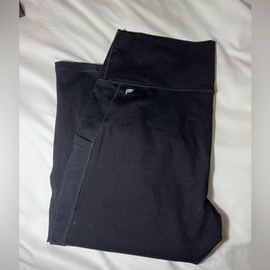 Fabletics leggings capri with pockets power hold